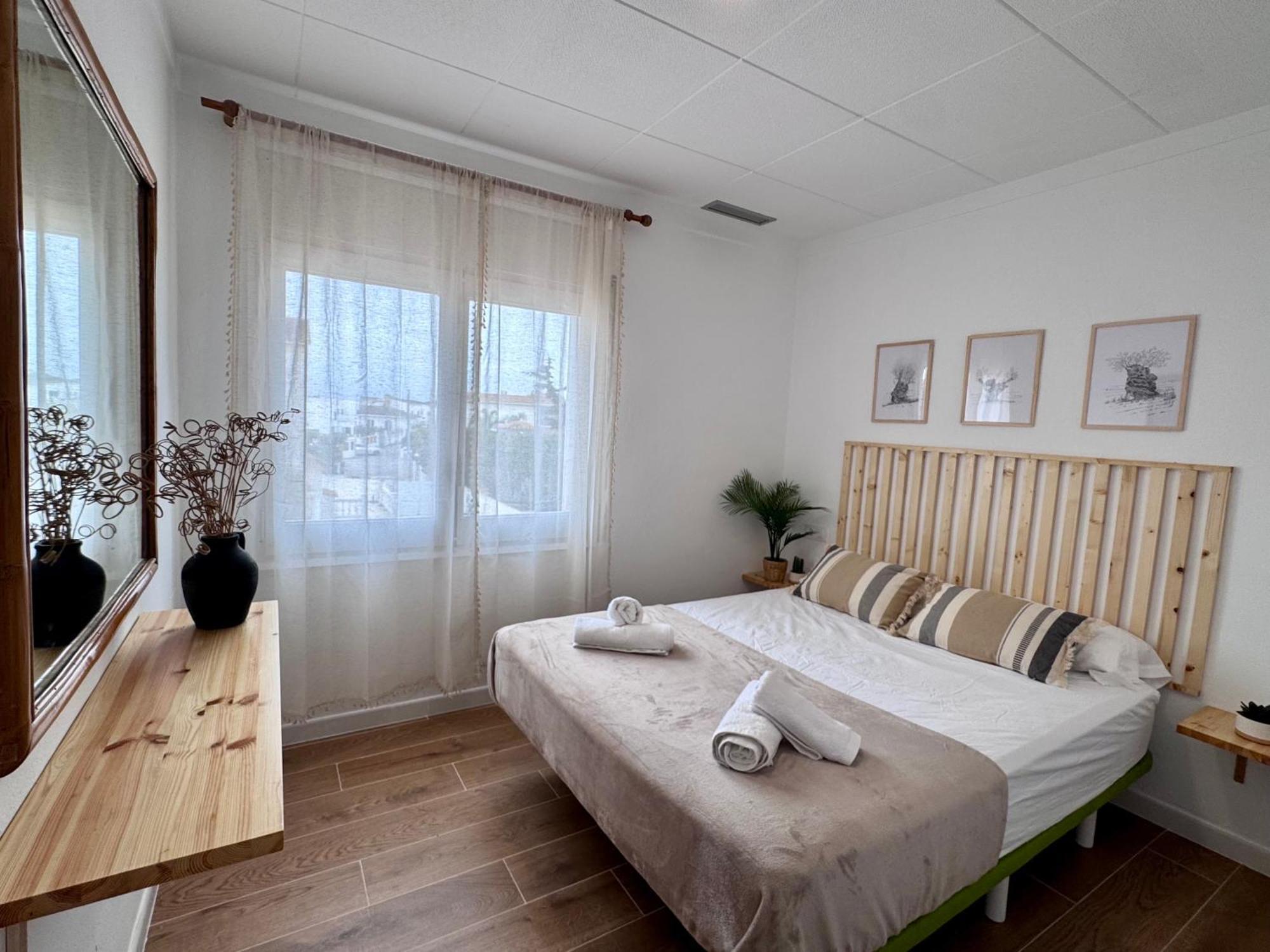 Gorgot P1 I Apartamento Con Terraza Y Piscina Comunitaria Cerca De La Playa Empuriabrava Esterno foto